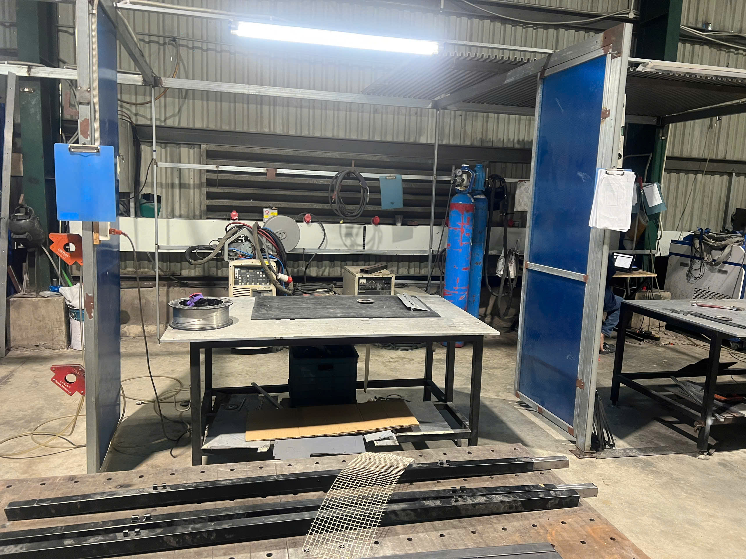 Welding area.jpg